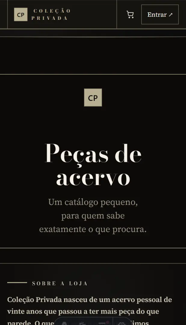 Luxo: masthead em nave escura, “Peças de acervo” em serifa fina sobre quase preto